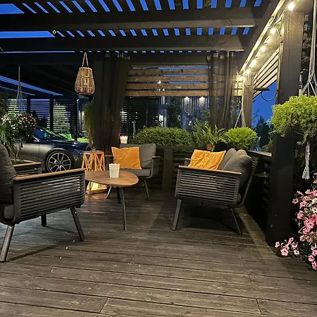 Black House- Garden Sauna
